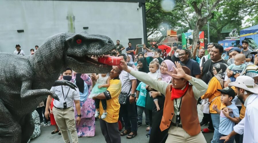 An Amazing Experience at Dinosaur Encounter, Zoo Teruntum Kuantan